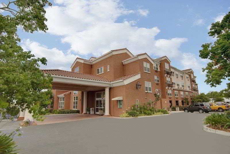 Photo of Buildings in Lodi