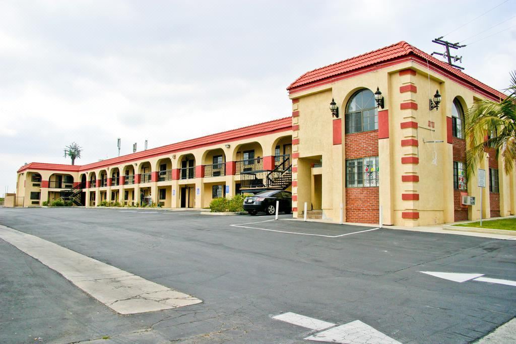 Photo of Buildings in West Athens