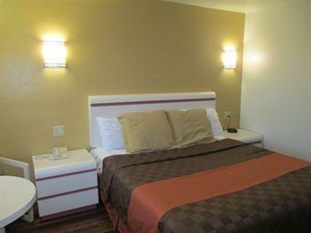 Photo of Bedroom in Claremont