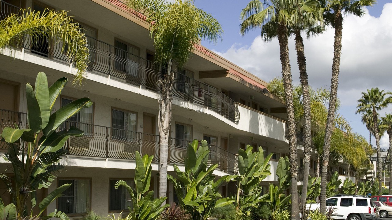 Photo of Buildings in Mission Valley West
