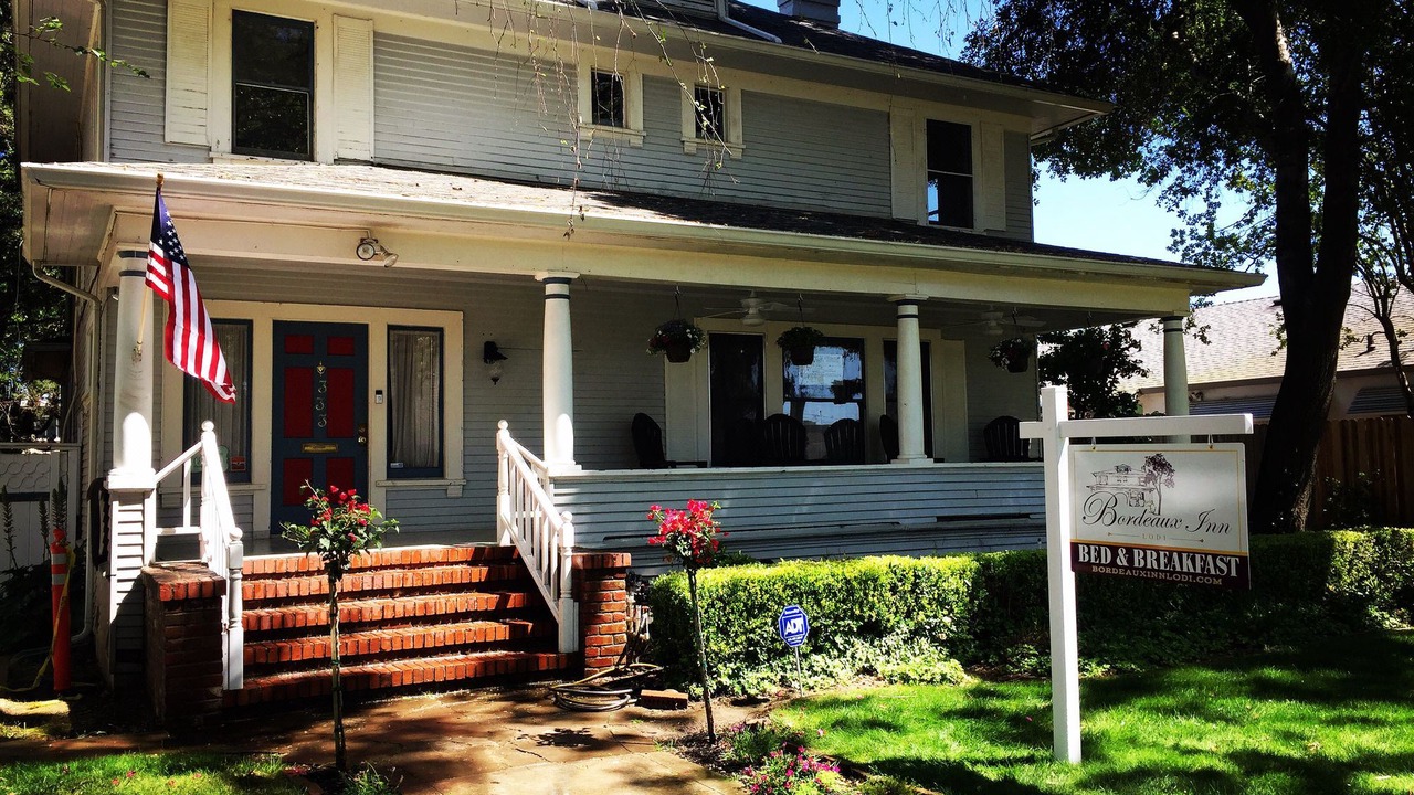 Photo of Buildings in Lodi