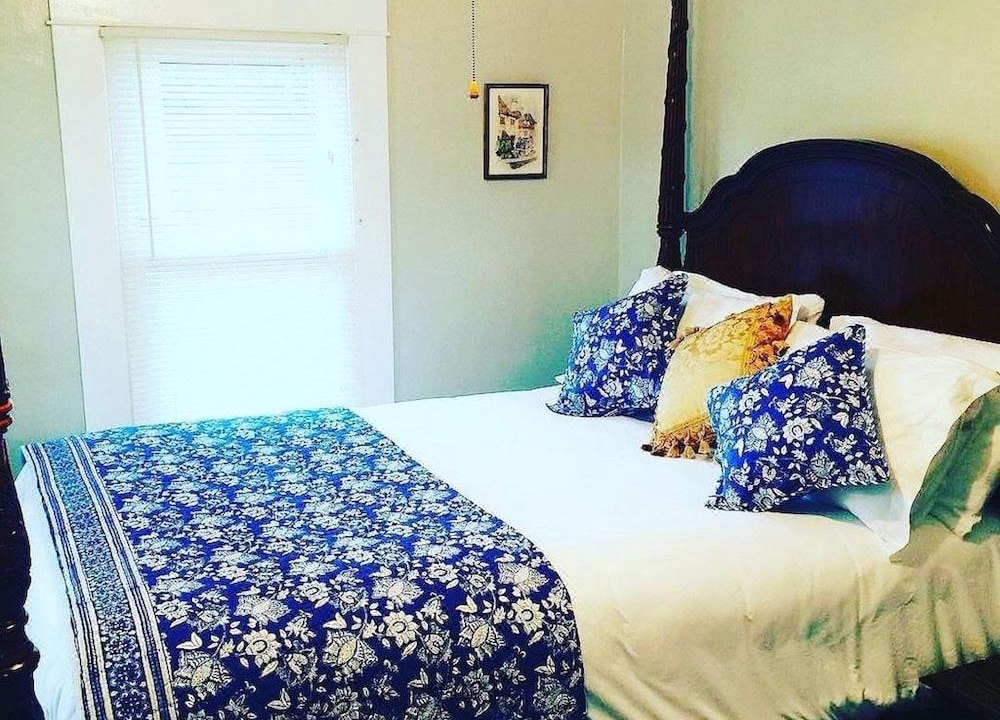 Photo of Bedroom in Lodi