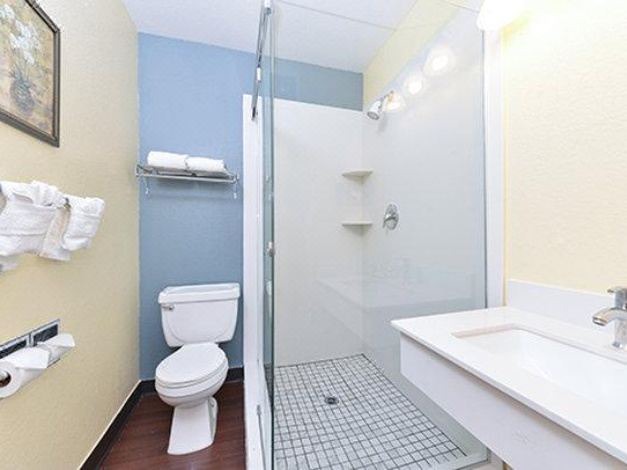 Photo of Bathroom in Loma Alta
