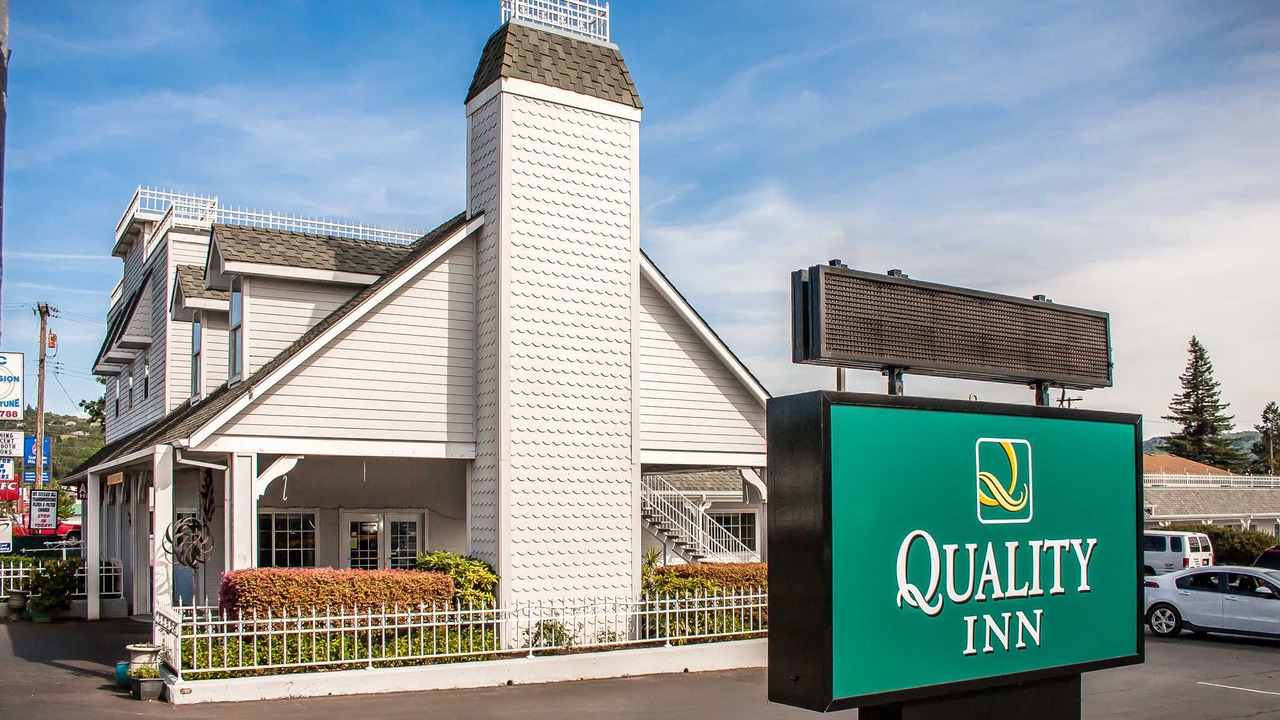 Photo of Buildings in Roseburg