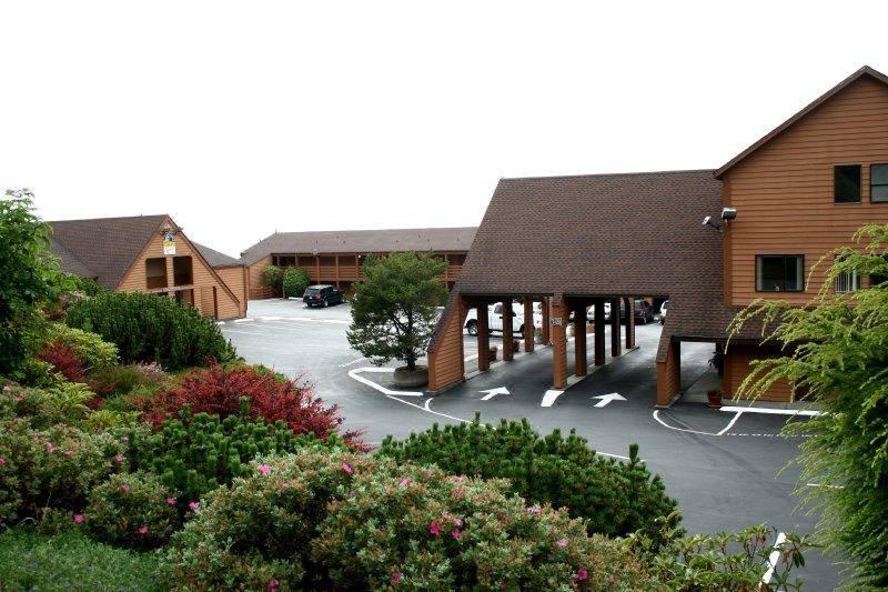 Photo of Buildings in Gold Beach