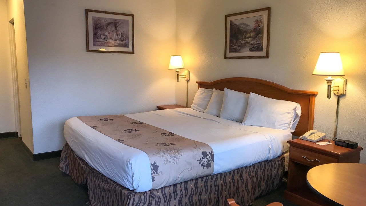 Photo of Bedroom in Pendleton