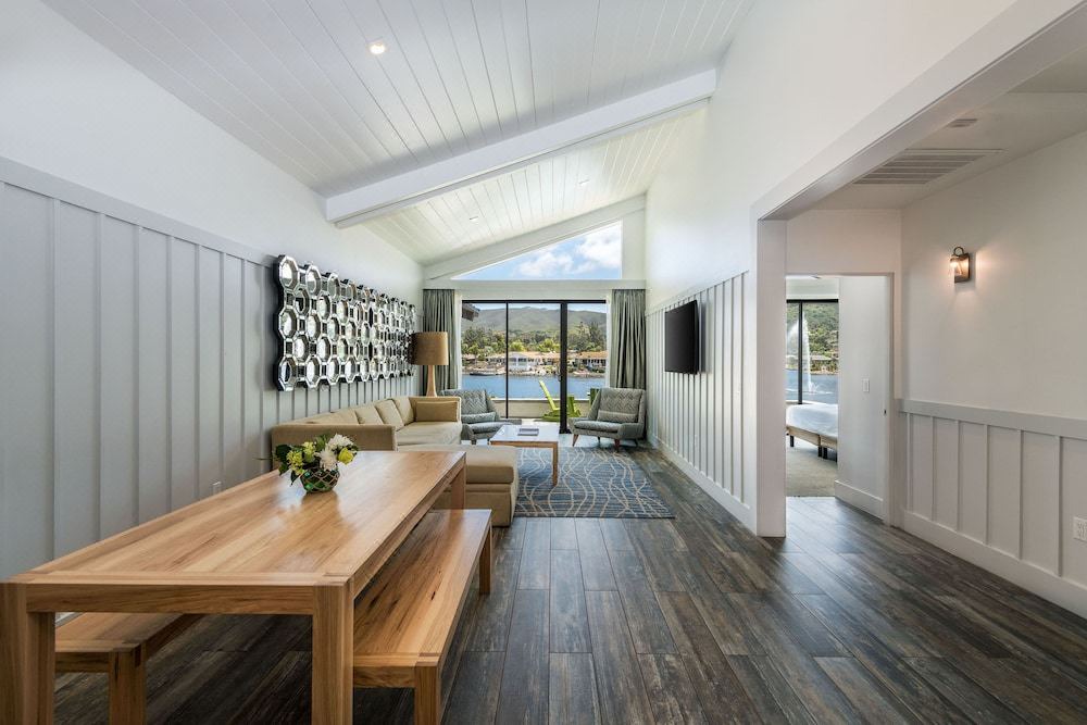 Photo of Livingroom in Lake San Marcos