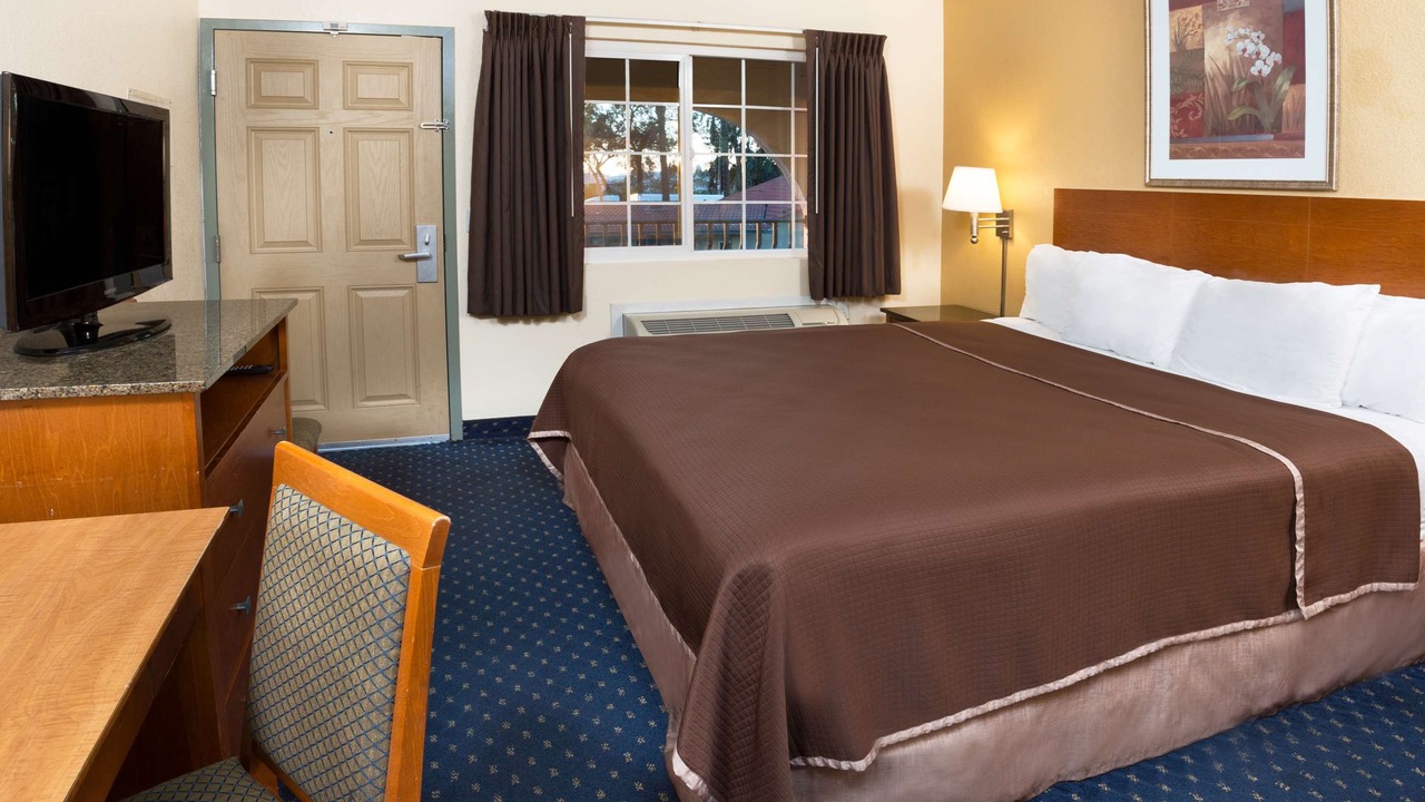 Photo of Bedroom in National City