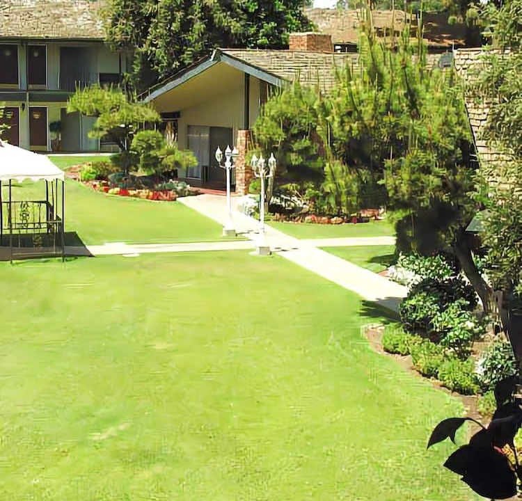 Photo of Buildings in Visalia