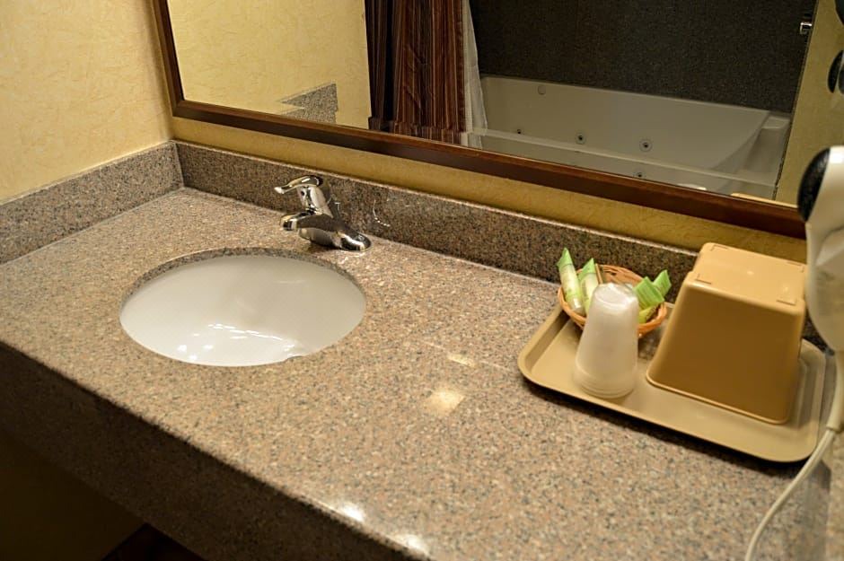 Photo of Bathroom in El Portal