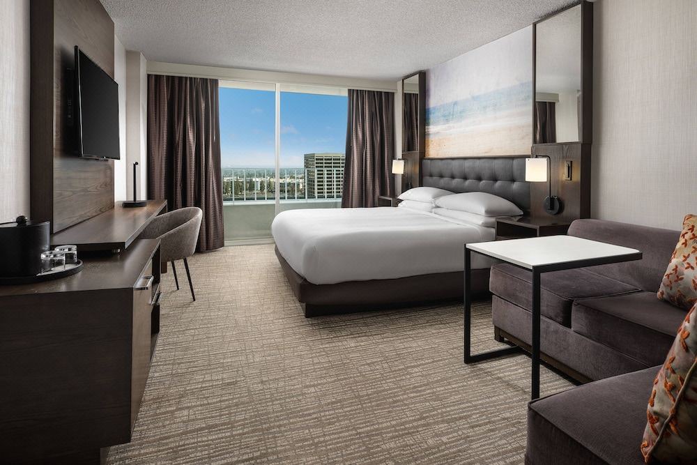 Photo of Bedroom in Warner Center