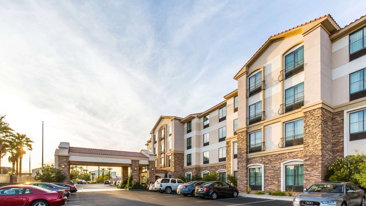 Photo of Buildings in Whitney Ranch