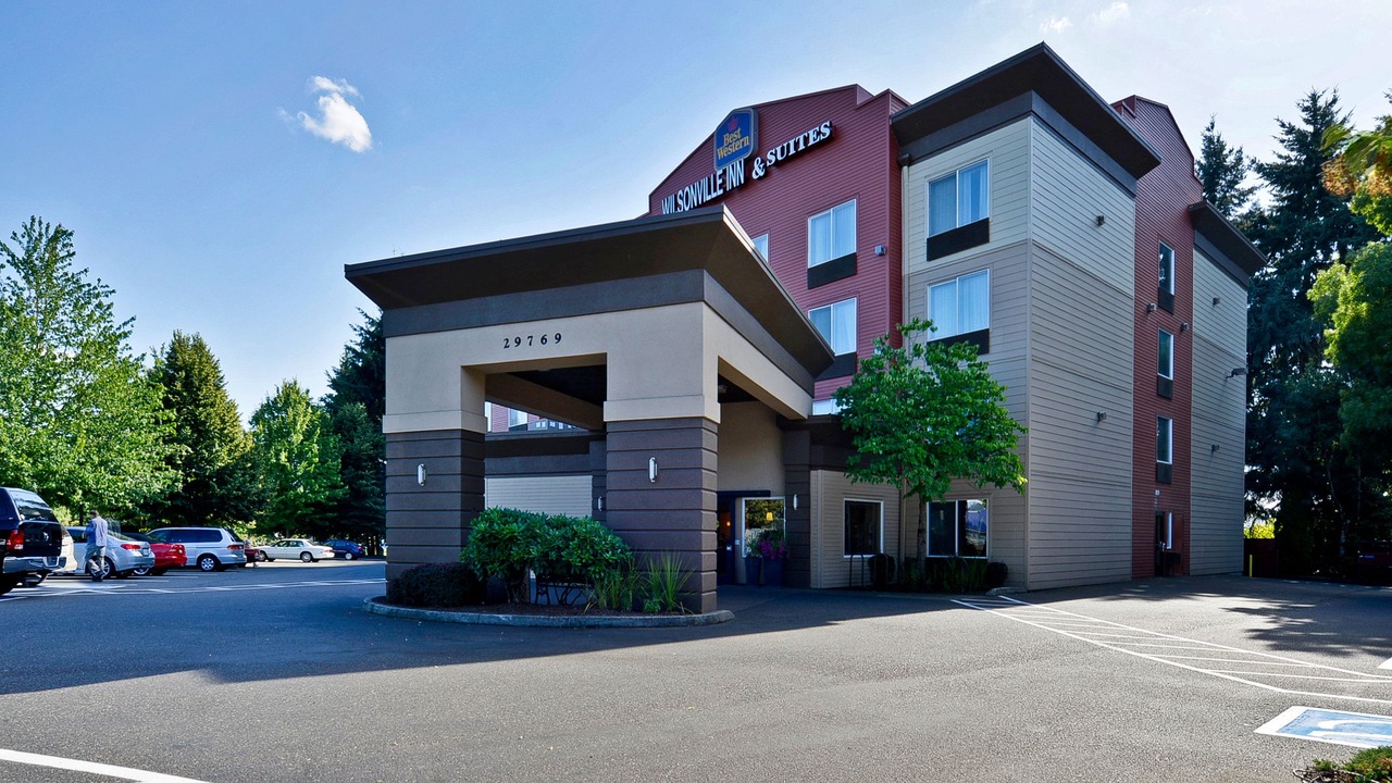 Photo of Buildings in Wilsonville
