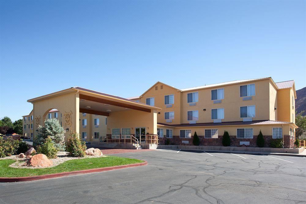 Photo of Buildings in Moab