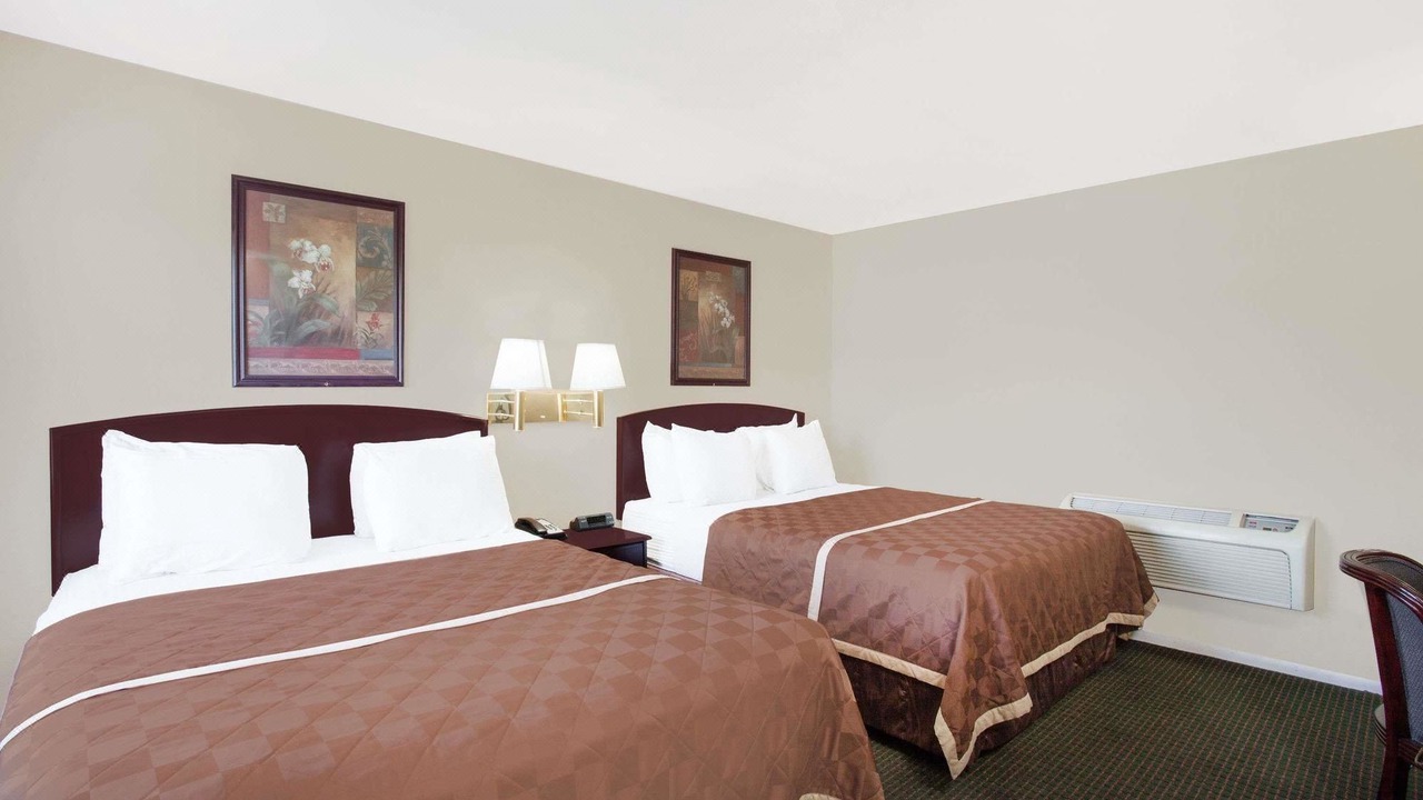 Photo of Bedroom in Barstow