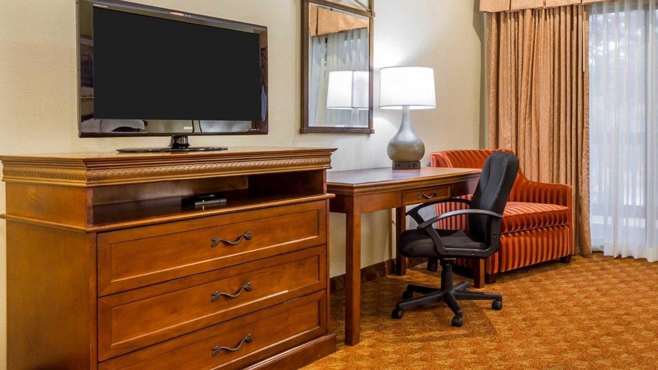 Photo of Livingroom in Monterey