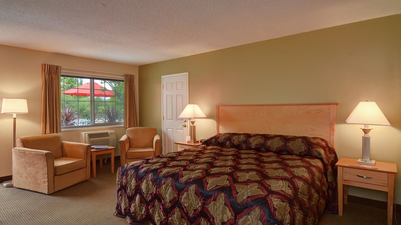 Photo of Bedroom in Downtown Eugene