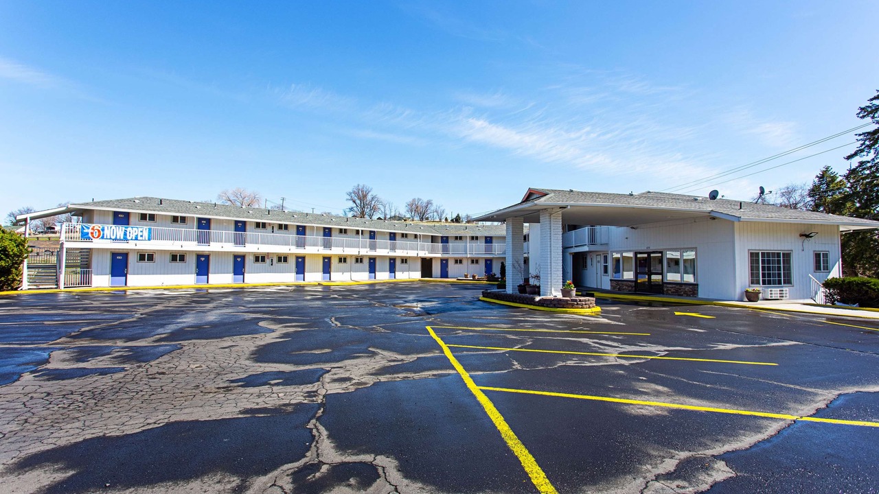 Photo of Buildings in Pendleton