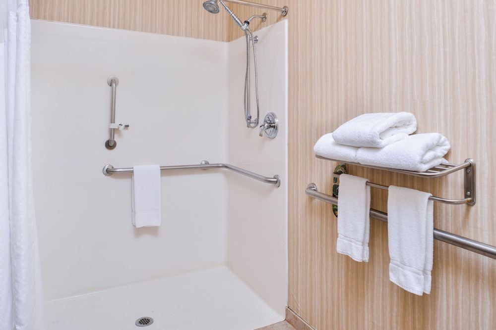 Photo of Bathroom in Hayden Island