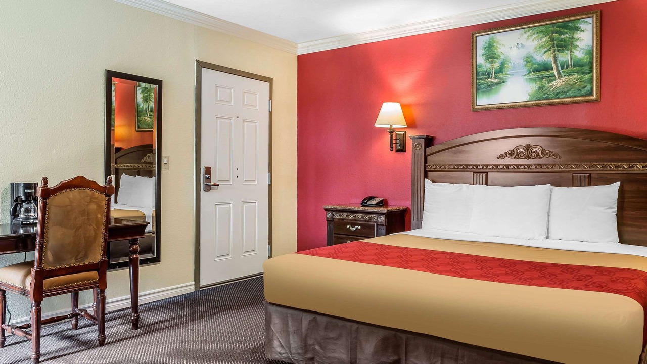 Photo of Bedroom in Circle Area