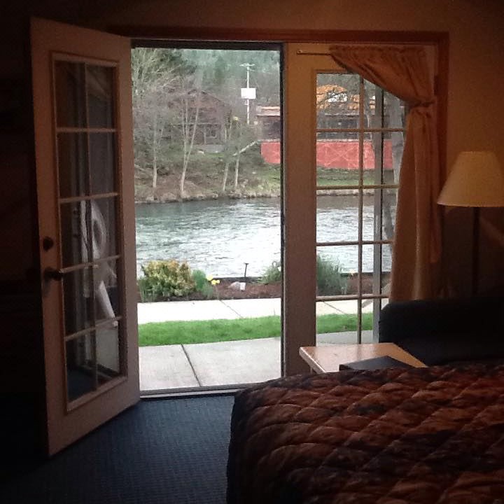 Photo of Bedroom in Shady Cove