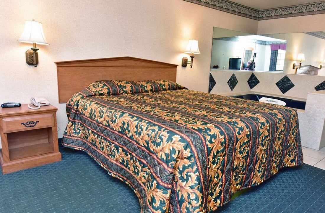 Photo of Bedroom in West Athens