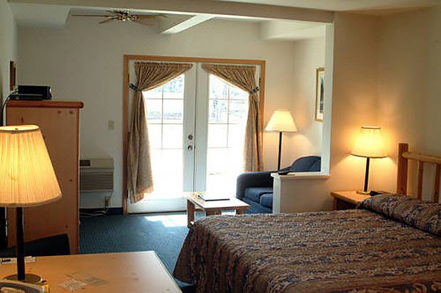 Photo of Bedroom in Shady Cove