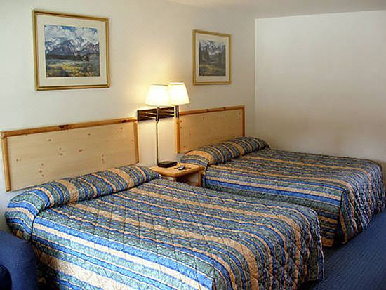 Photo of Bedroom in Shady Cove