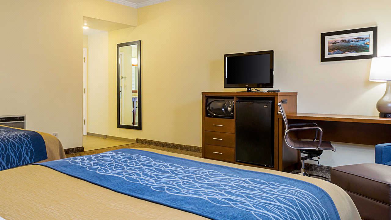 Photo of Bedroom in Monterey