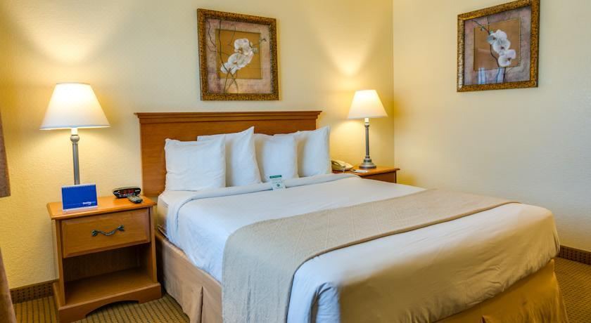 Photo of Bedroom in Loma Alta
