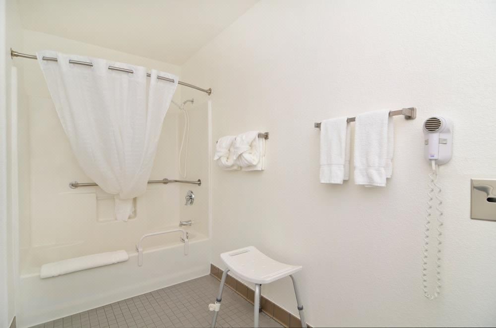 Photo of Bathroom in Needles