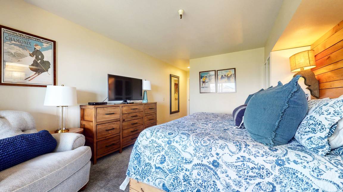 Photo of Bedroom in Mammoth Lakes