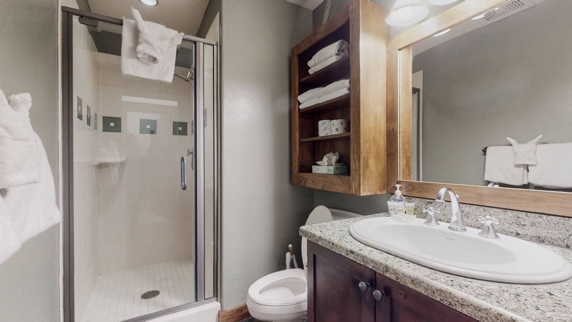 Photo of Bathroom in Woodwinds