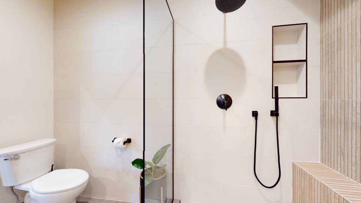 Photo of Bathroom in Woodwinds