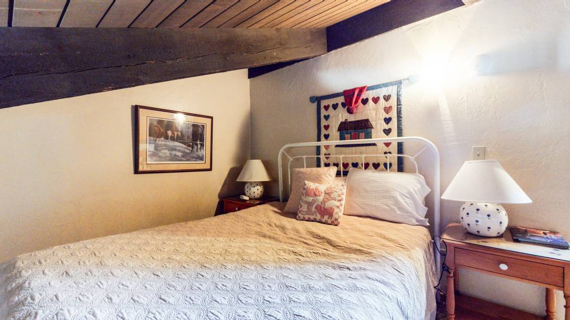 Photo of Bedroom in Mammoth Lakes