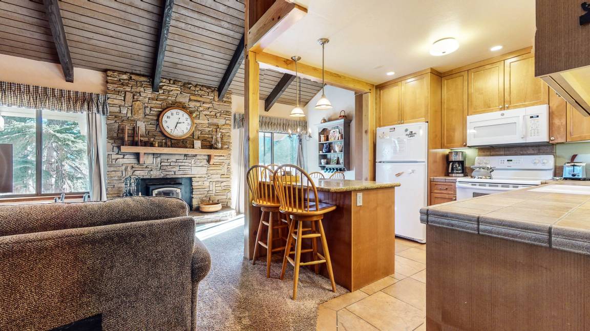 Photo of Kitchen in Mammoth Lakes