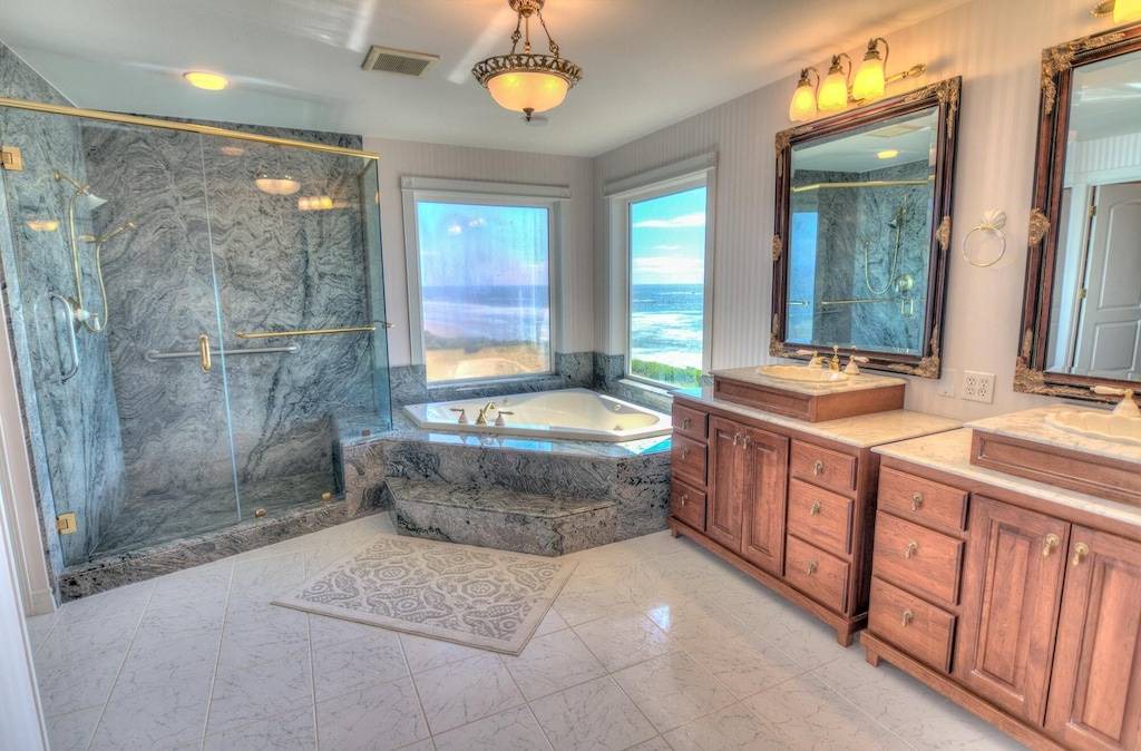 Photo of Livingroom in Seal Rock