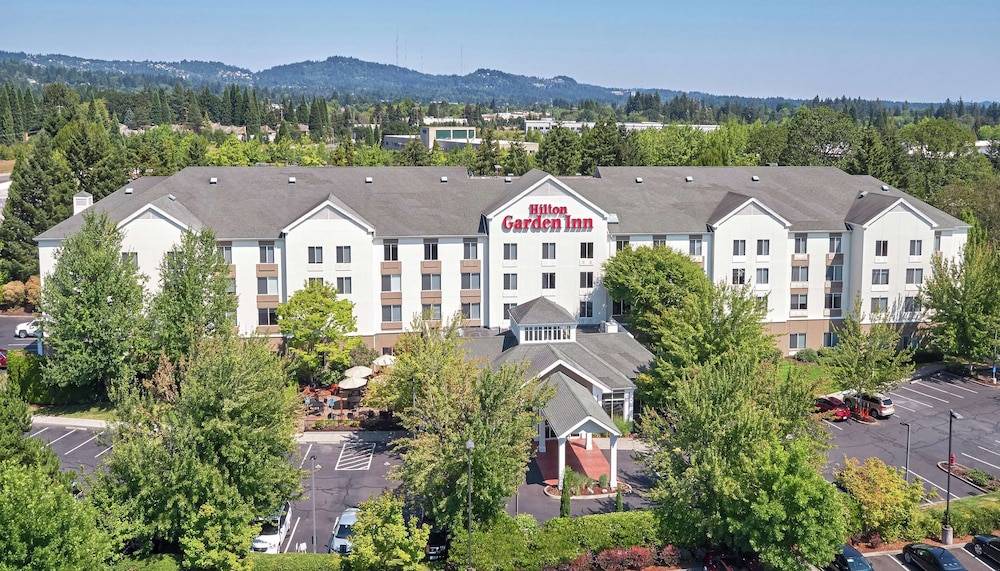 Photo of Buildings in Five Oaks