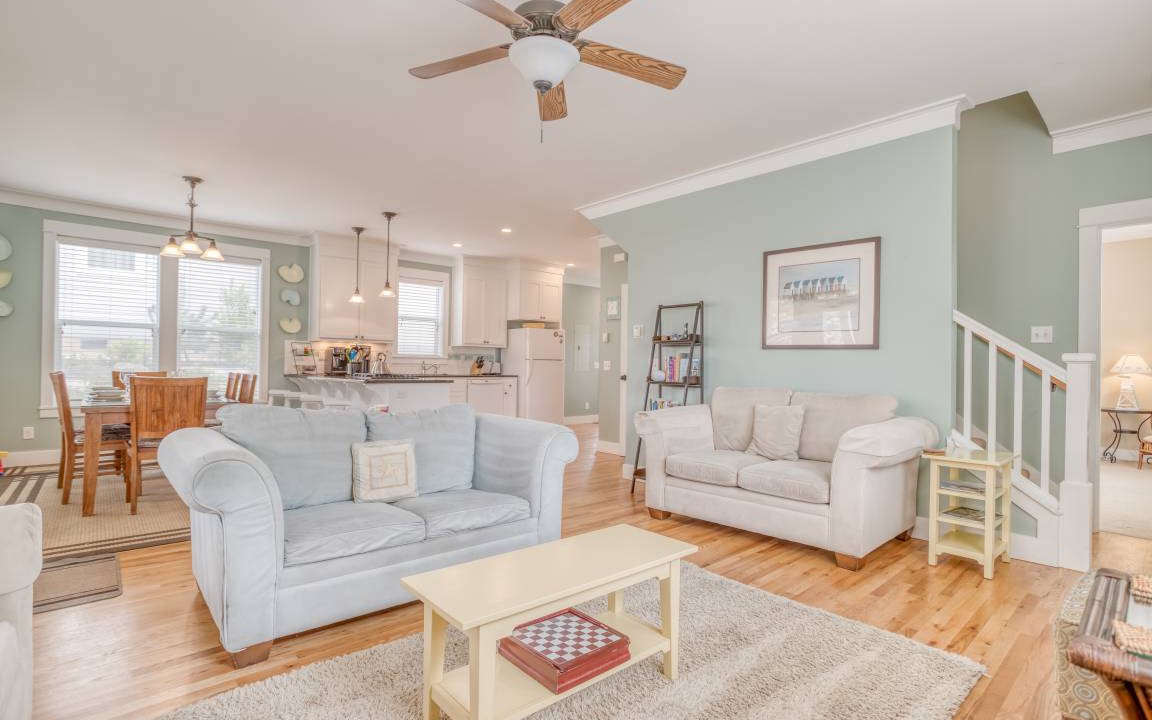 Photo of Livingroom in Olivia Beach