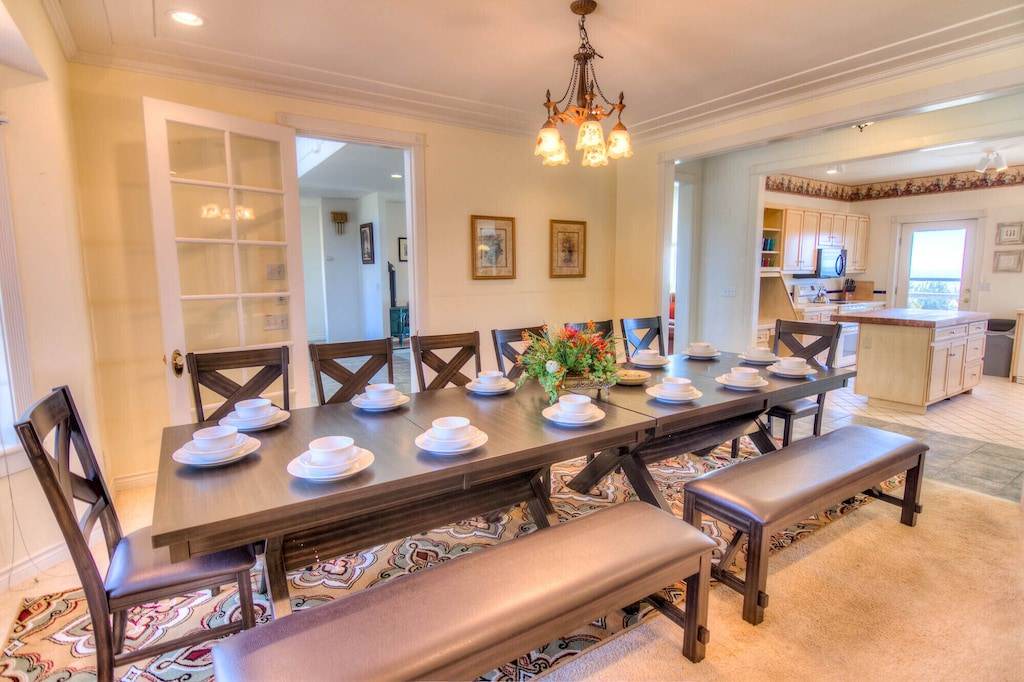 Photo of Livingroom in Seal Rock
