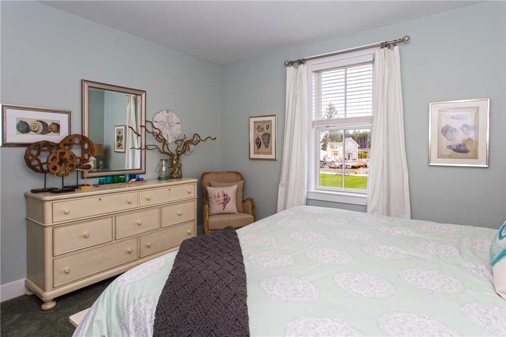 Photo of Bedroom in Seabrook