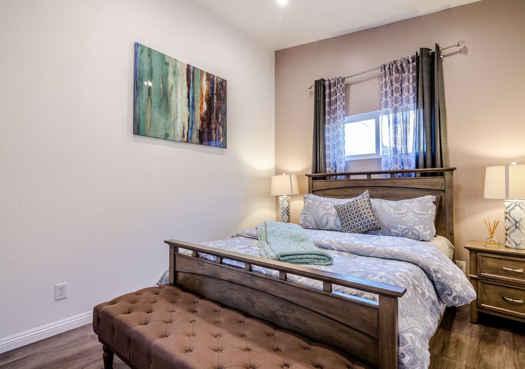Photo of Bedroom in Pico - Robertson