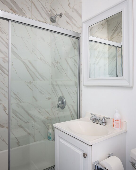Photo of Bathroom in Rampart Village