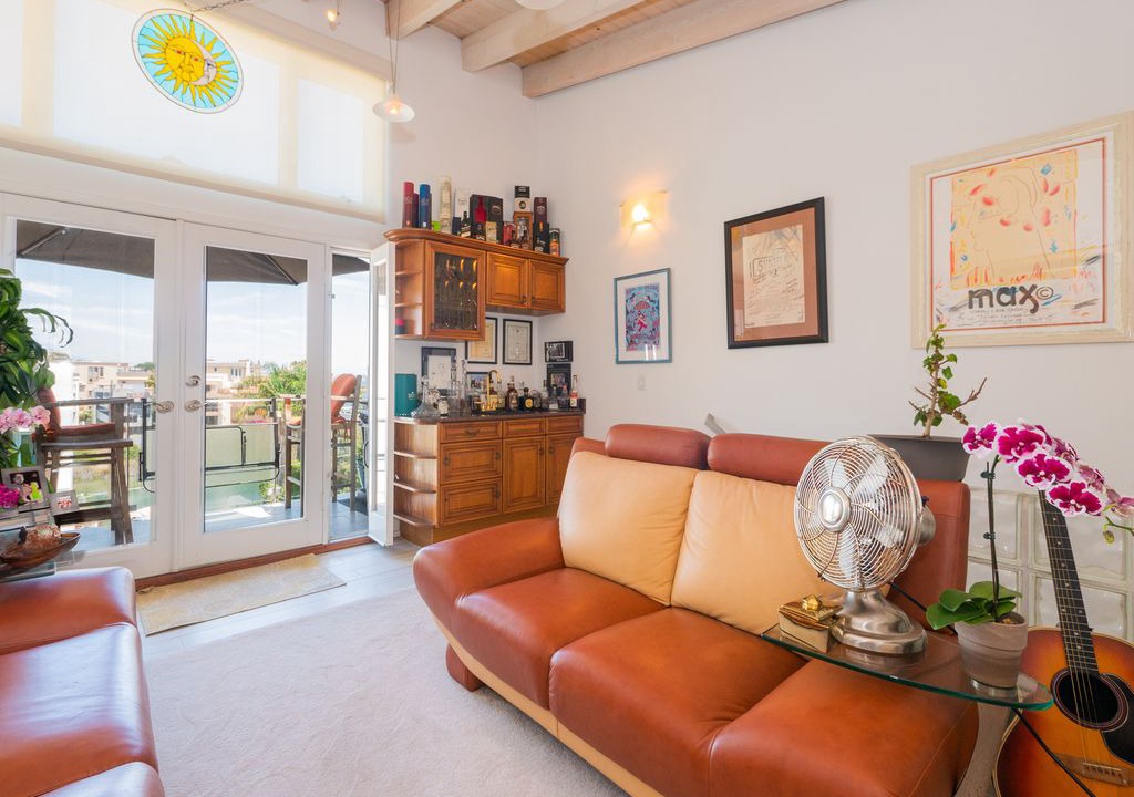 Photo of Livingroom in Marina Peninsula