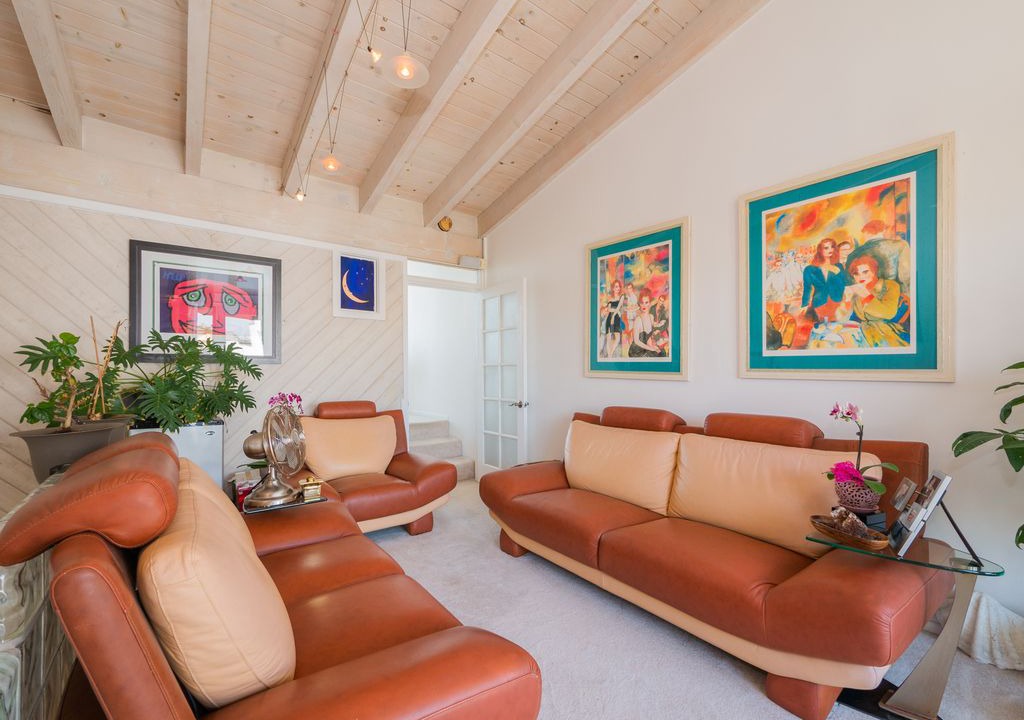 Photo of Livingroom in Marina Peninsula