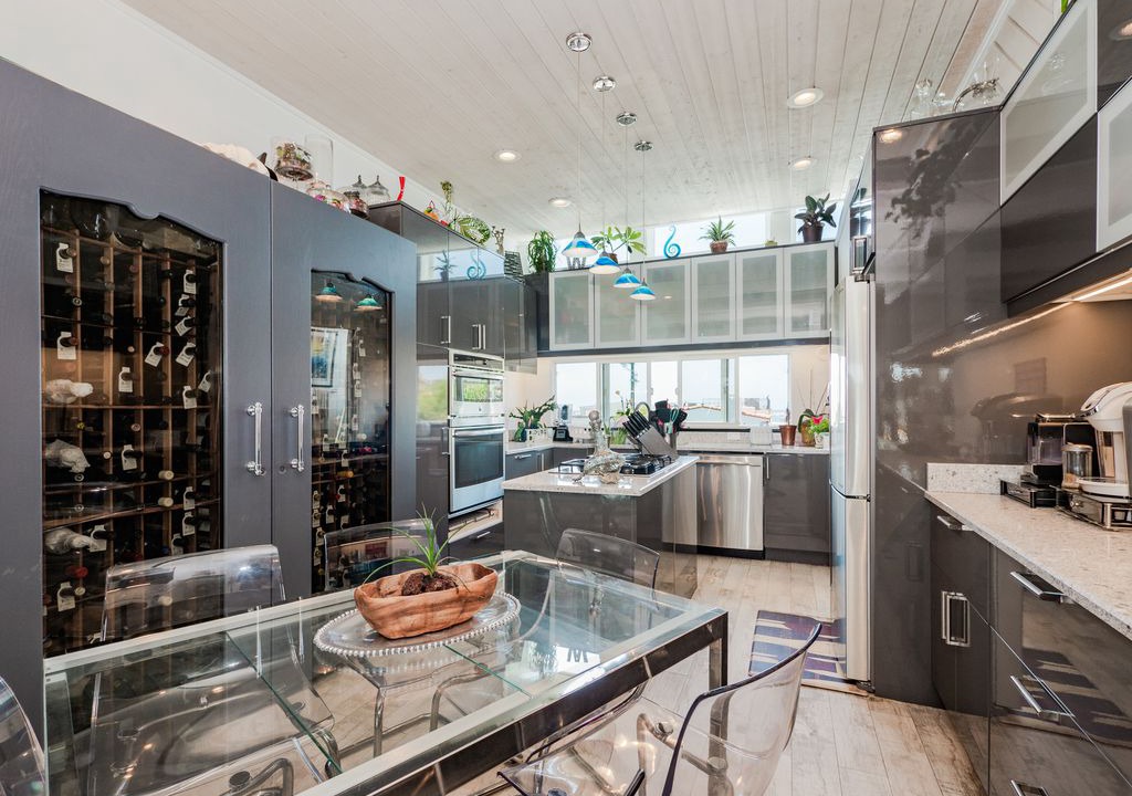 Photo of Kitchen in Marina Peninsula