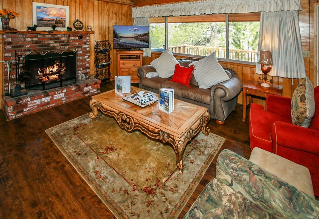 Photo of Livingroom in Whispering Forest