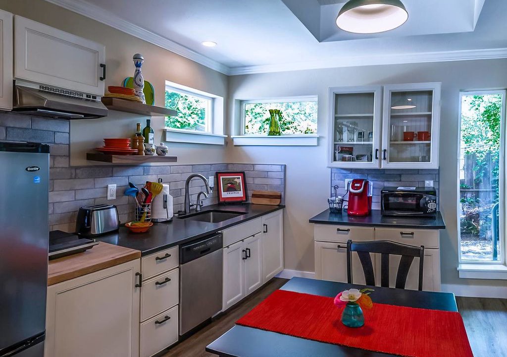 Photo of Kitchen in Historic Railroad District