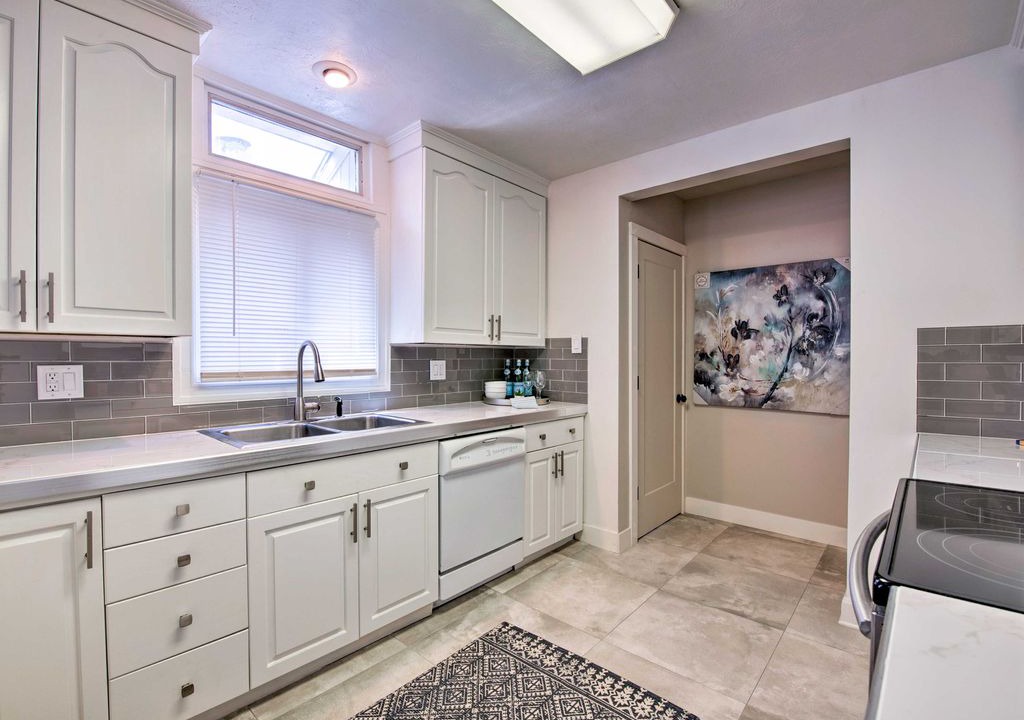 Photo of Kitchen in East Central
