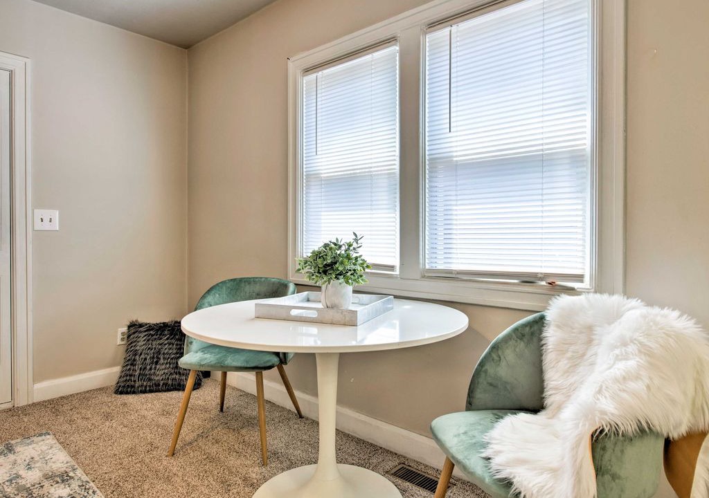Photo of Livingroom in East Central